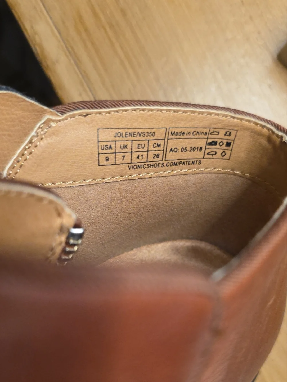 Vionic‎ Women's 9 Brown Leather Ankle Bootie Side Zip Block Heel Comfort